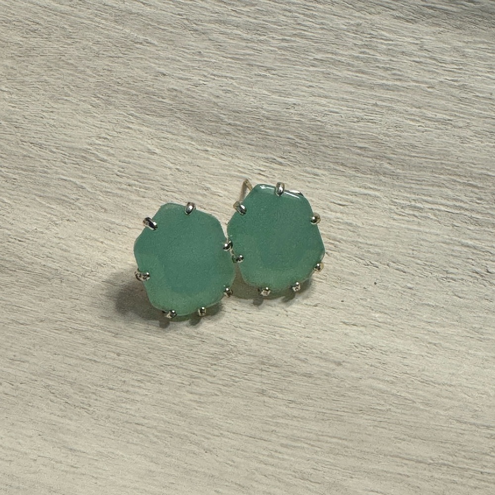 💚CHALCEDONY MORGAN💚